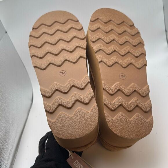 ✨ CUSHIONAIRE Women's Slip On Genuine Suede Cozy Mule Platform SIZE 7 CHESTNUT - Picture 7 of 8